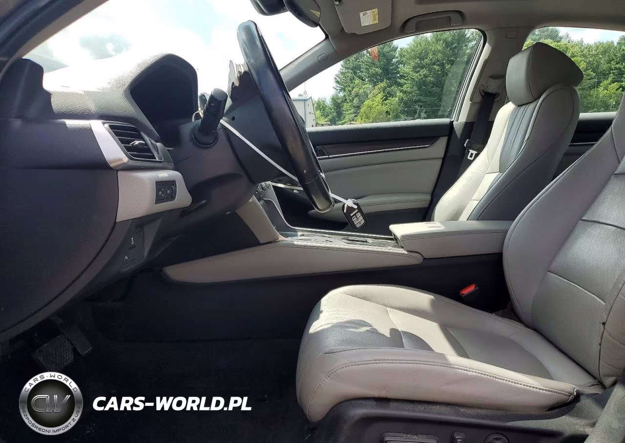 2020 Honda Accord Touring Hybrid VIN:1HGCV3F94LA001593 - 7