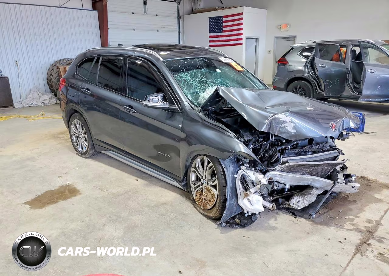 2017 BMW X1 xDrive28I VIN:WBXHT3C32H5F69860 - 4