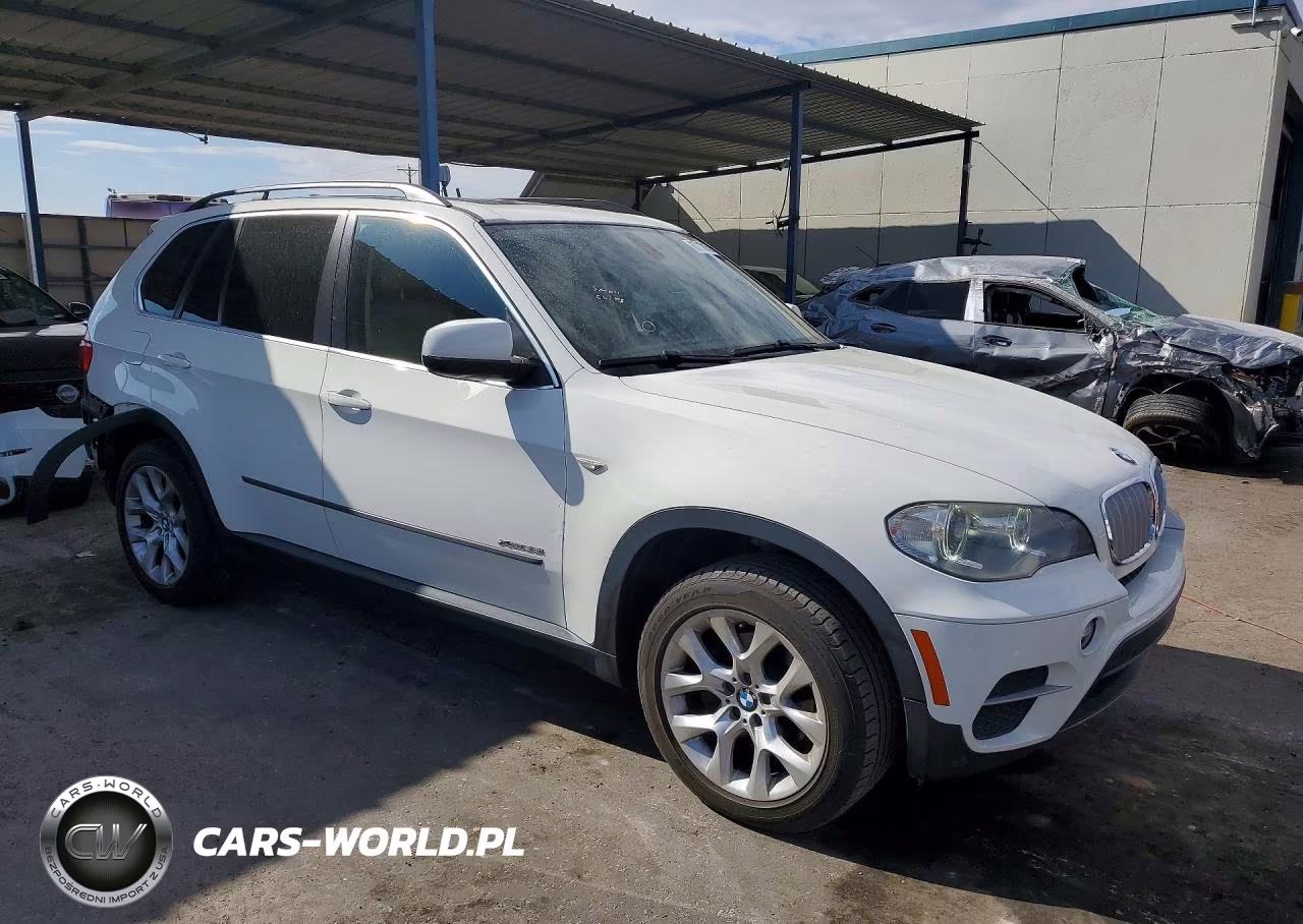 2013 BMW X5 xDrive35I VIN:5UXZV4C5XD0B11007 - 4