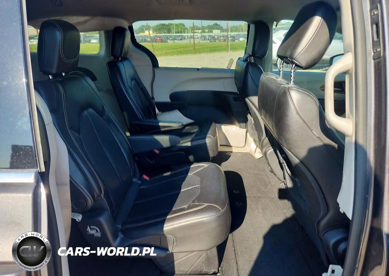 2020 Chrysler Voyager Lxi VIN:2C4RC1DG6LR286068 - 11