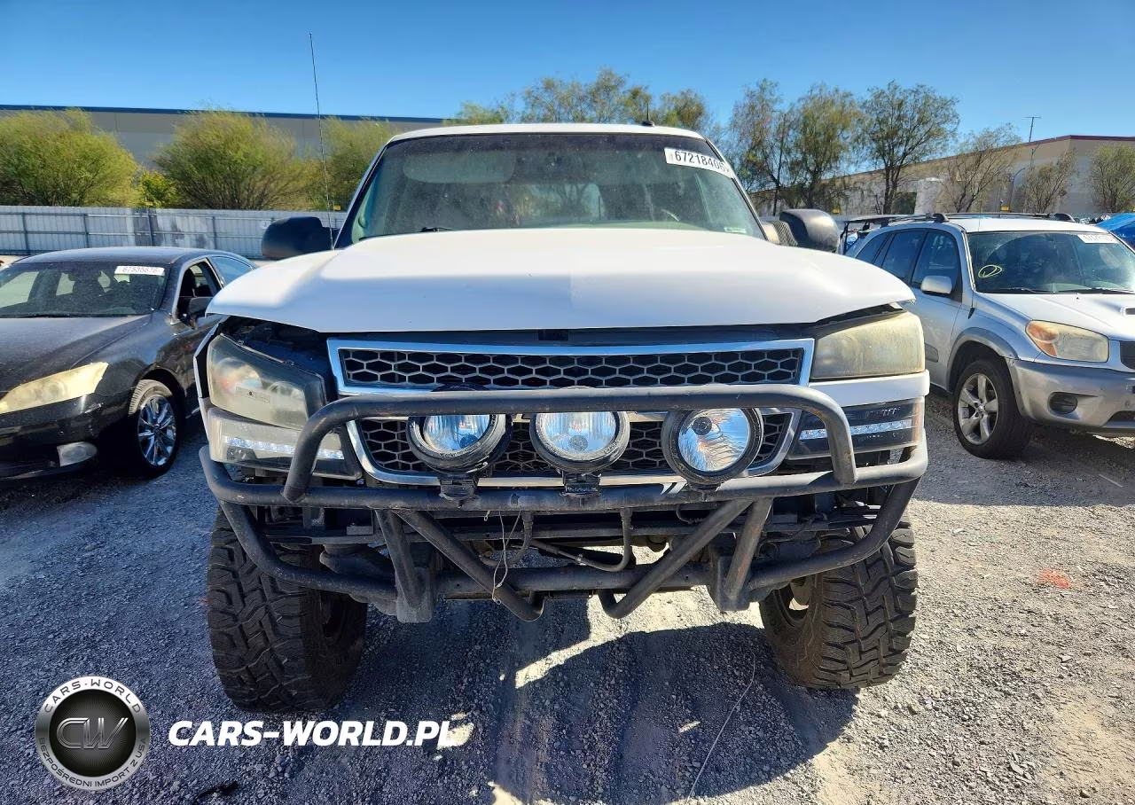 2005 Chevrolet Silverado K2500 Heavy Duty VIN:1GCHK23UX5F971972 - 5