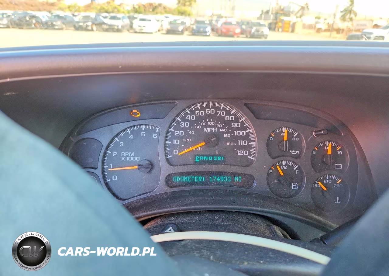 2003 Chevrolet Silverado C1500 VIN:2GCEC19V231352460 - 9