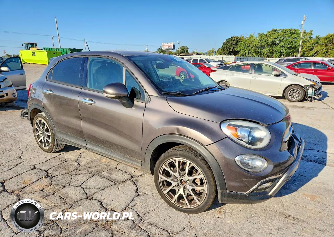 2016 Fiat 500X Trekking Plus VIN:ZFBCFXET9GP410372 - 4