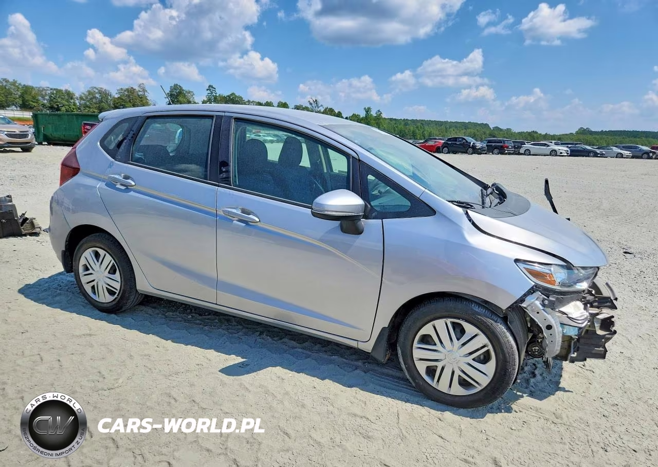 2019 Honda Fit Lx VIN:3HGGK5H40KM727783 - 4