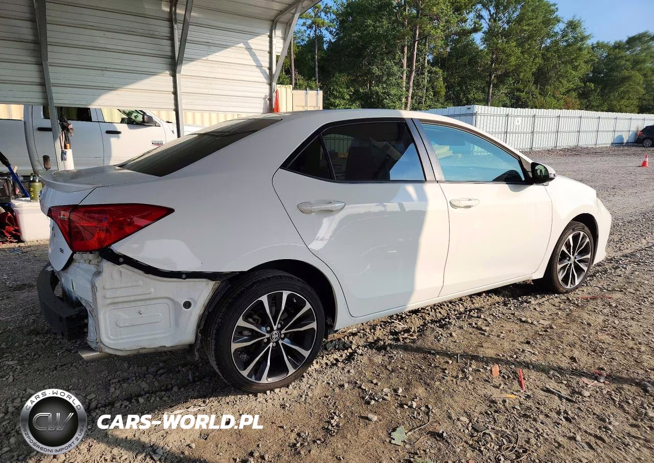 2019 Toyota Corolla Se VIN:5YFBURHE8KP944428 - 3