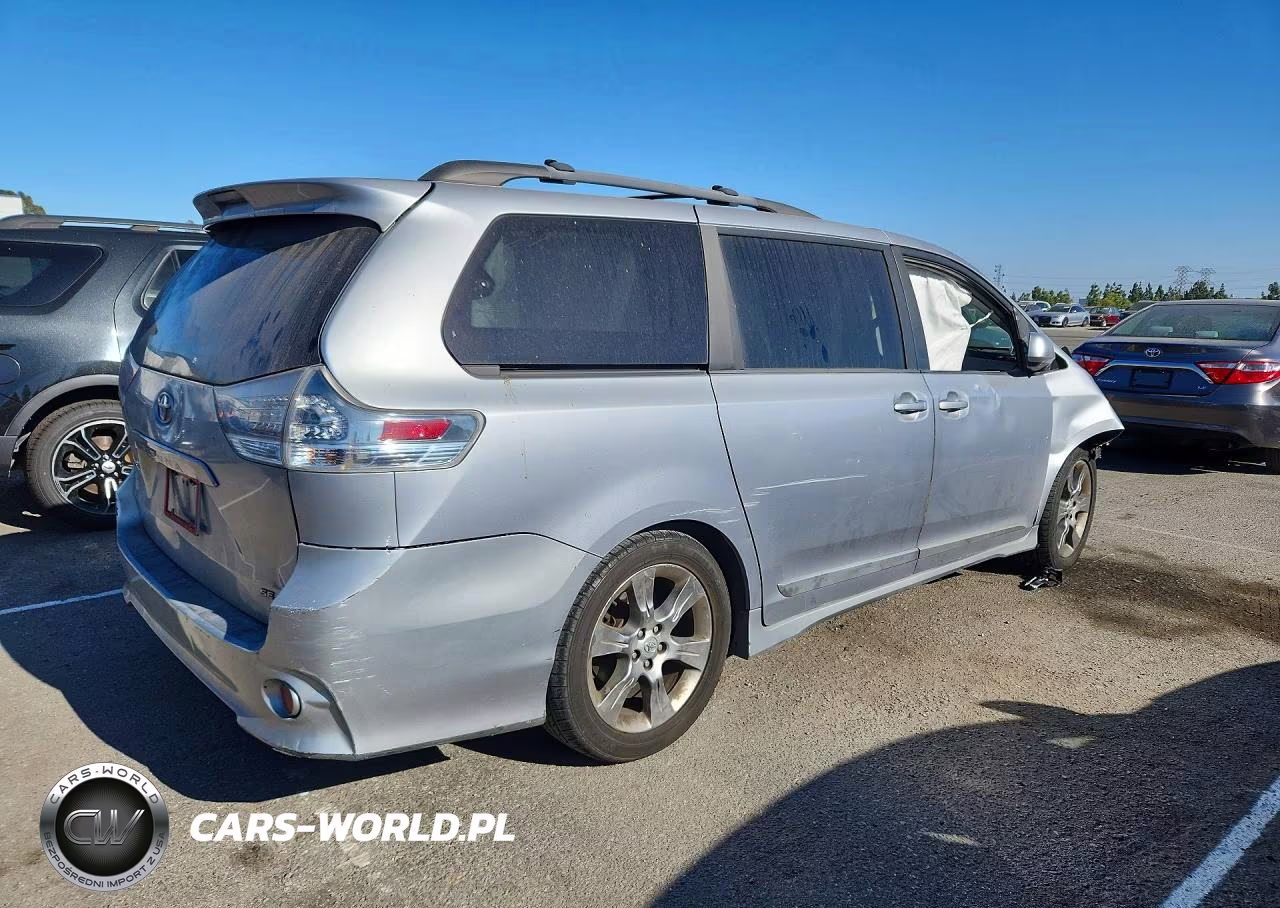 2011 Toyota Sienna Sport VIN:5TDXK3DC4BS166567 - 3