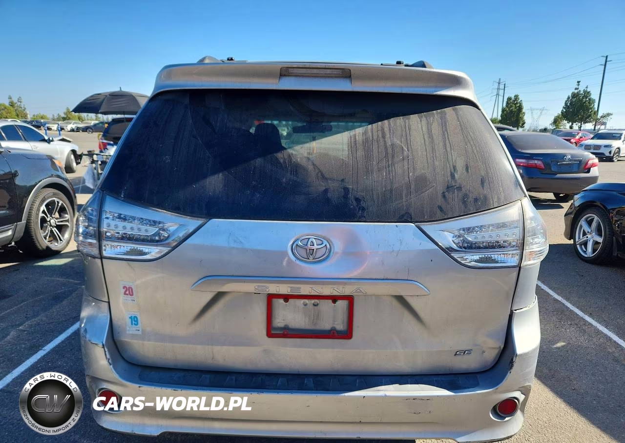 2011 Toyota Sienna Sport VIN:5TDXK3DC4BS166567 - 6