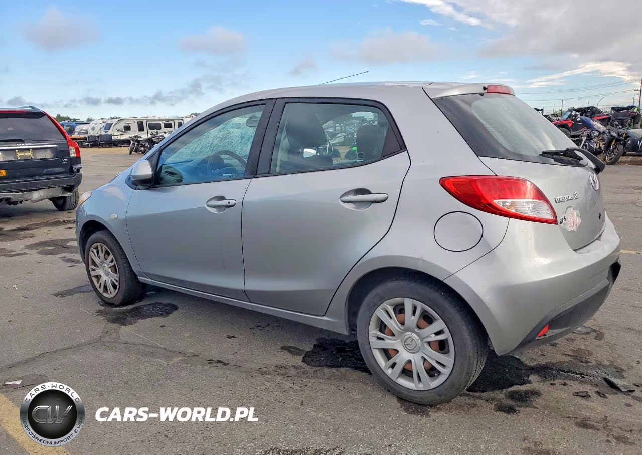 2013 Mazda Mazda 2 VIN:JM1DE1KZ3D0163266 - 2
