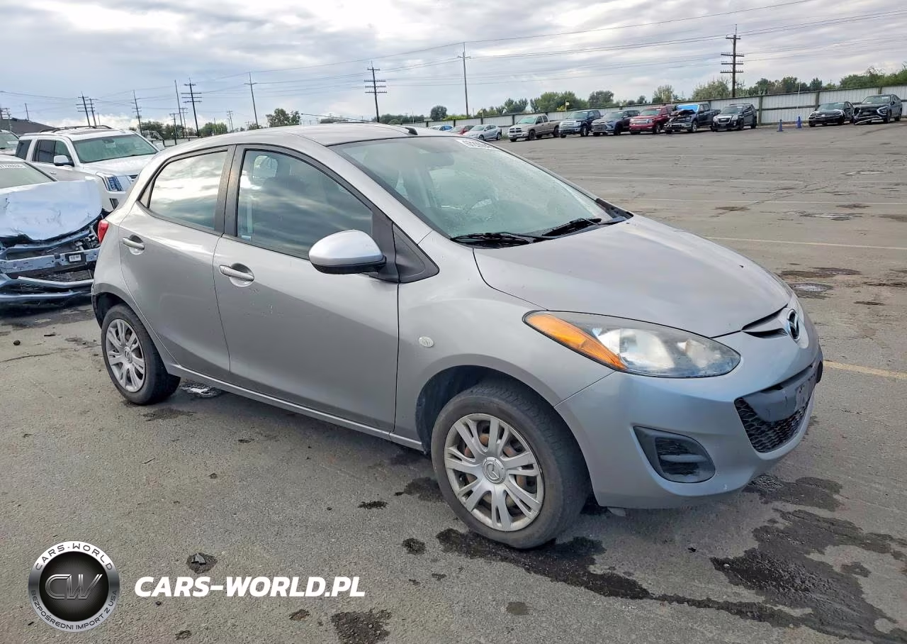 2013 Mazda Mazda 2 VIN:JM1DE1KZ3D0163266 - 4