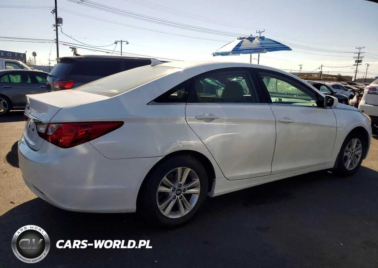 2012 Hyundai Sonata Gls VIN:5NPEB4AC4CH470426 - 3