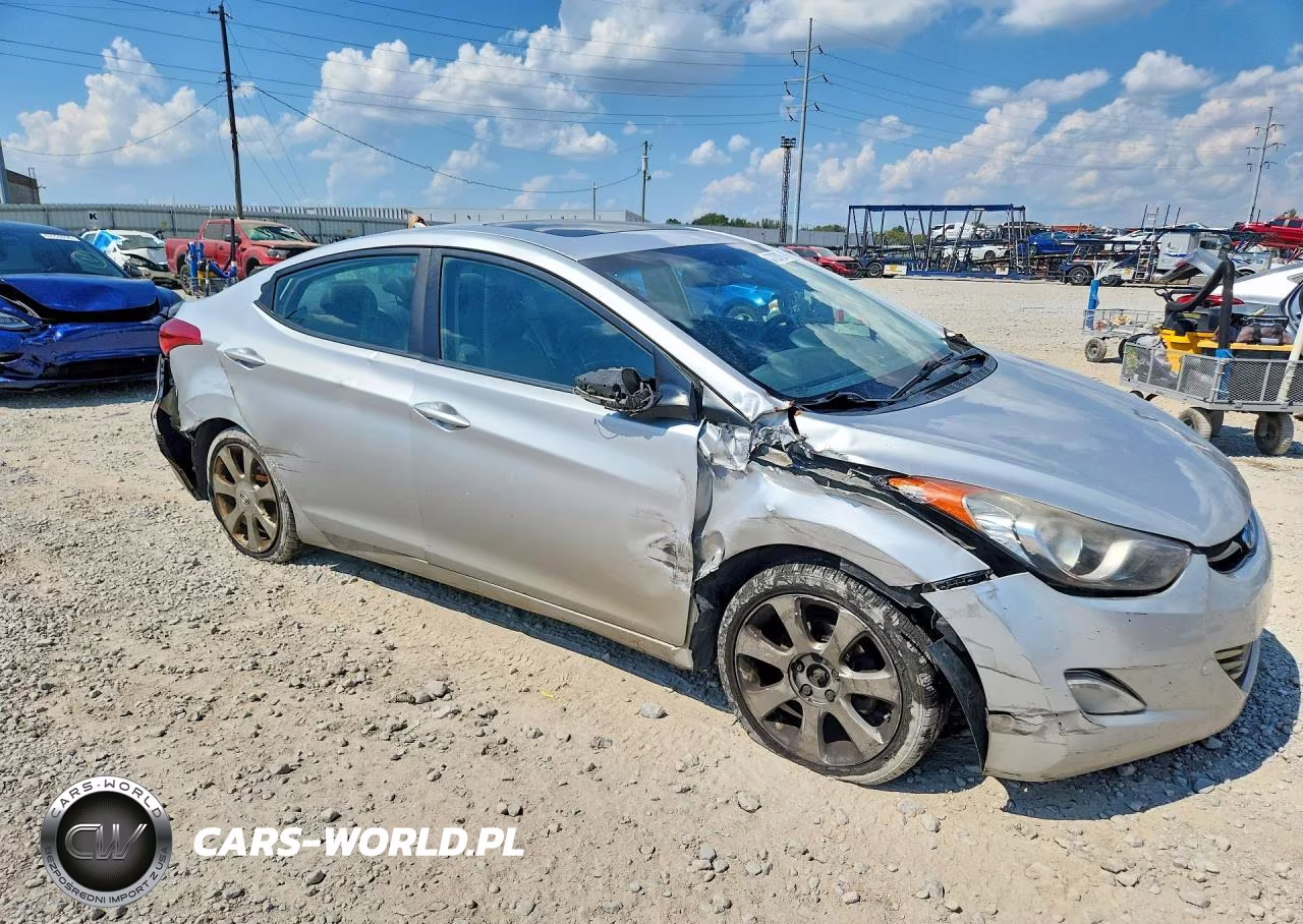 2013 Hyundai Elantra Limited VIN:KMHDH4AE6DU580151 - 4