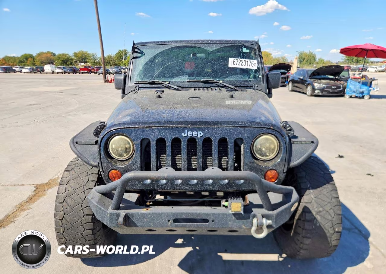 2012 Jeep Wrangler Unlimited Sport VIN:1C4HJWDG8CL221679 - 5