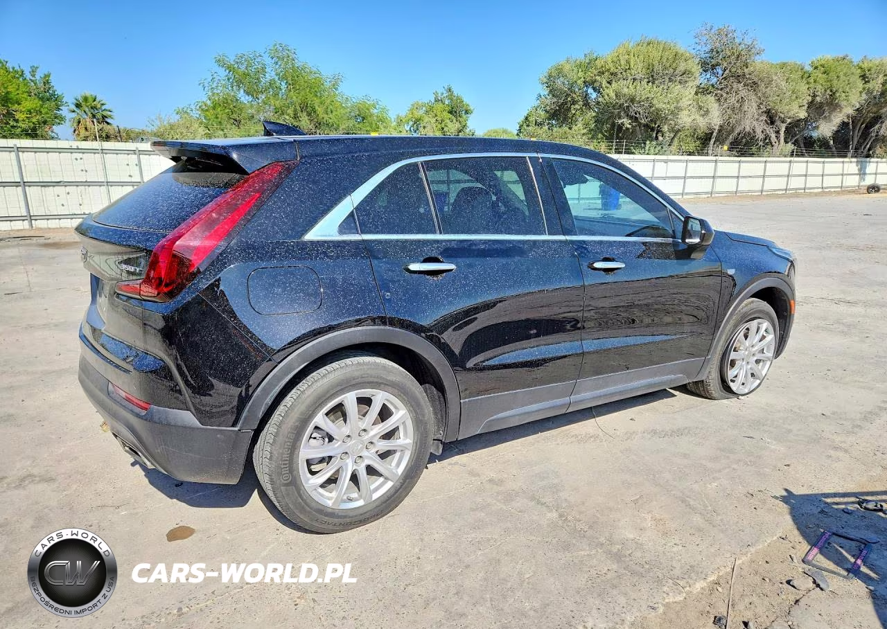 2022 Cadillac Xt4 Luxury VIN:1GYAZAR49NF156543 - 3
