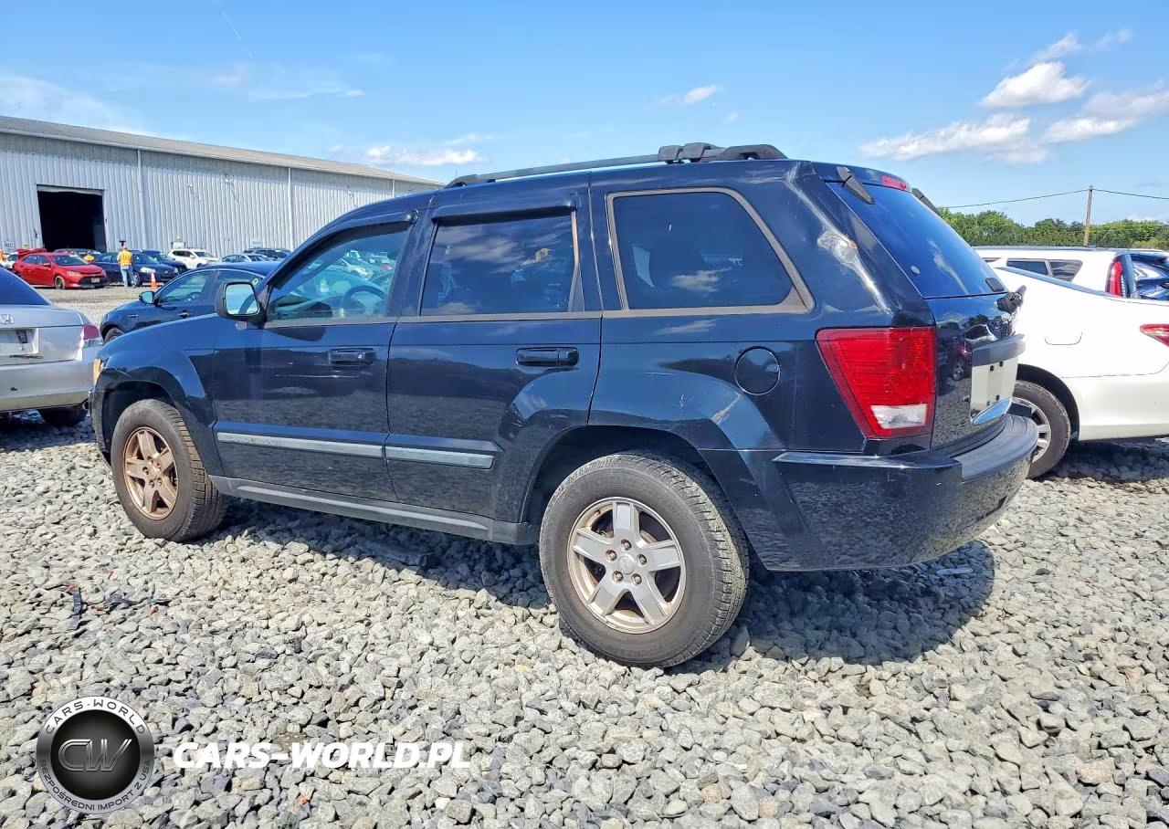 2007 Jeep Grand Cherokee Laredo VIN:1J8GR48K97C623832 - 2