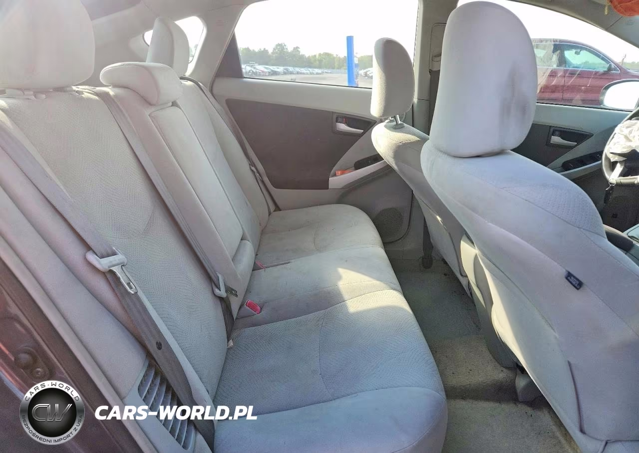 2011 Toyota Prius Three VIN:JTDKN3DU0B0302223 - 10
