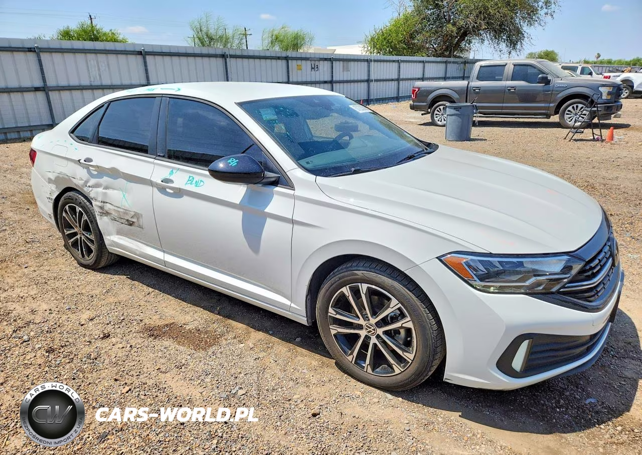 2023 Volkswagen Jetta Sport VIN:3VWBM7BU4PM025039 - 4