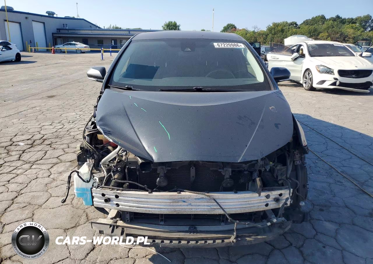 2017 Toyota Prius Two VIN:JTDKBRFU6H3572377 - 5