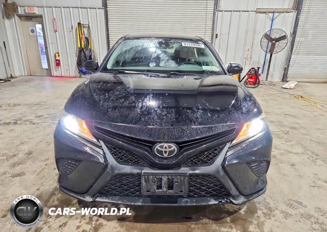 2020 Toyota Camry Se Nightshade VIN:4T1G11AK6LU309580 - 5