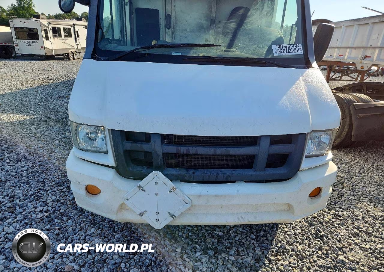 2018 Isuzu Reach Delivery Truck VIN:JALB4T178J7W00282 - 12