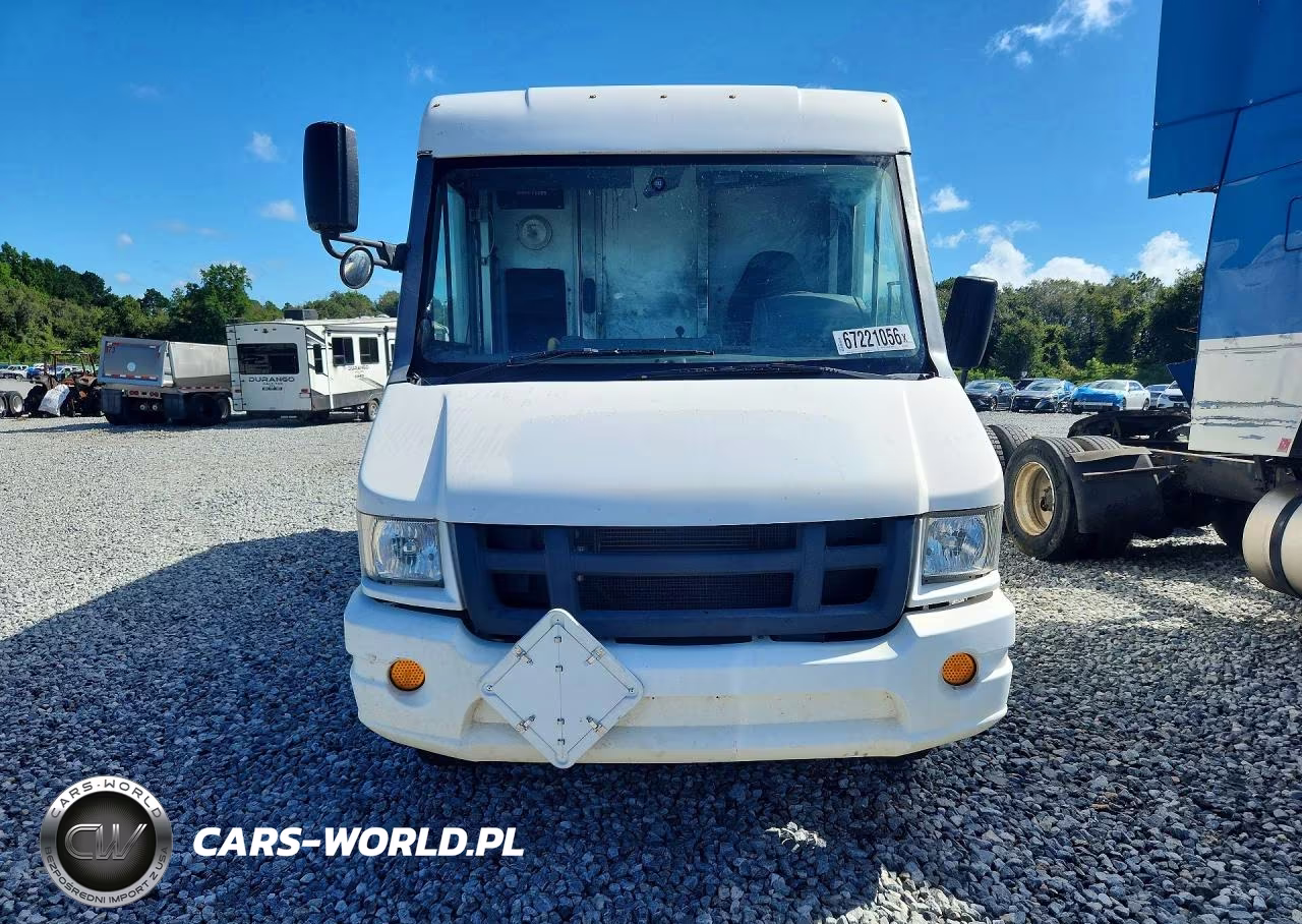 2018 Isuzu Reach Delivery Truck VIN:JALB4T178J7W00282 - 5