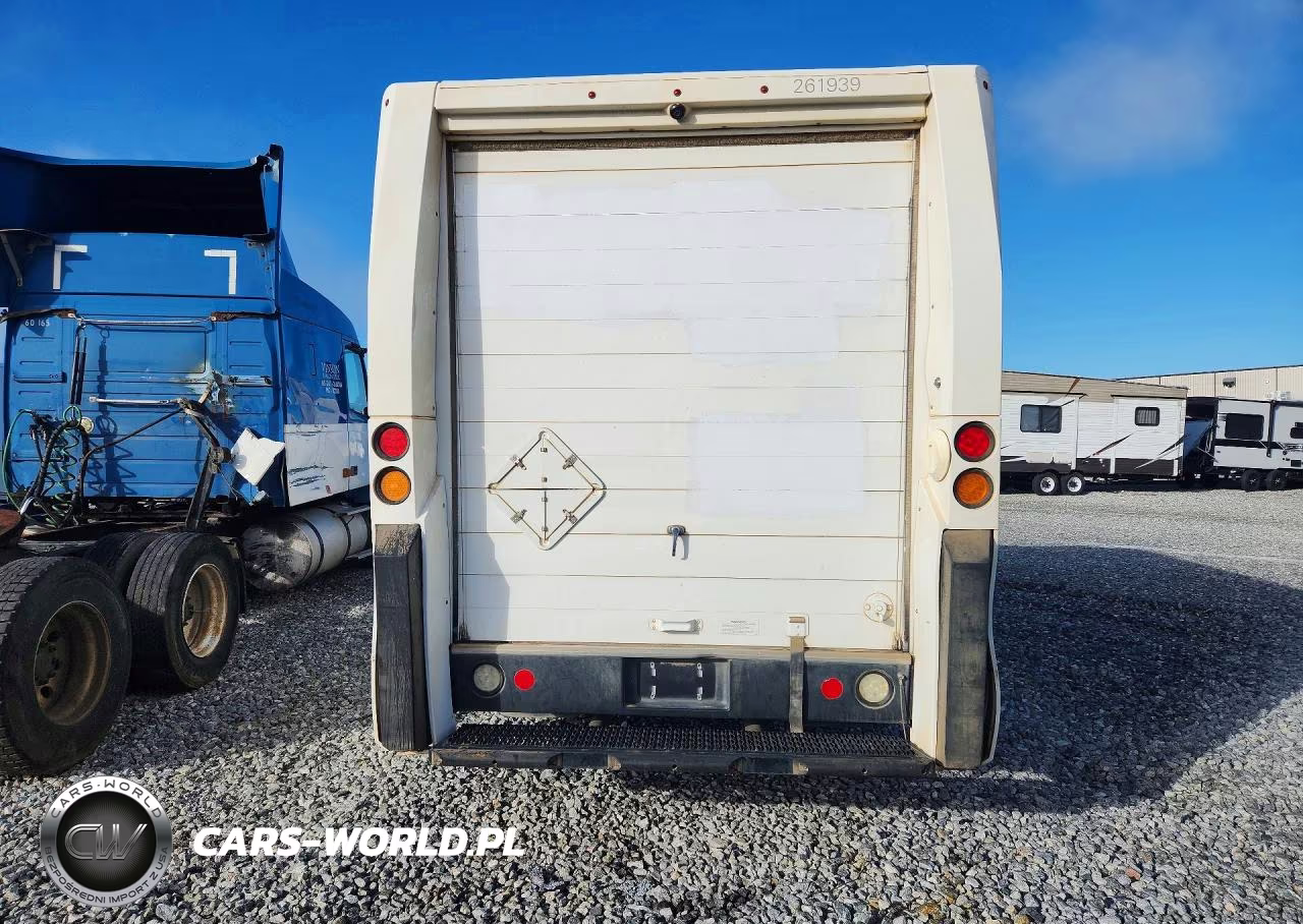 2018 Isuzu Reach Delivery Truck VIN:JALB4T178J7W00282 - 6