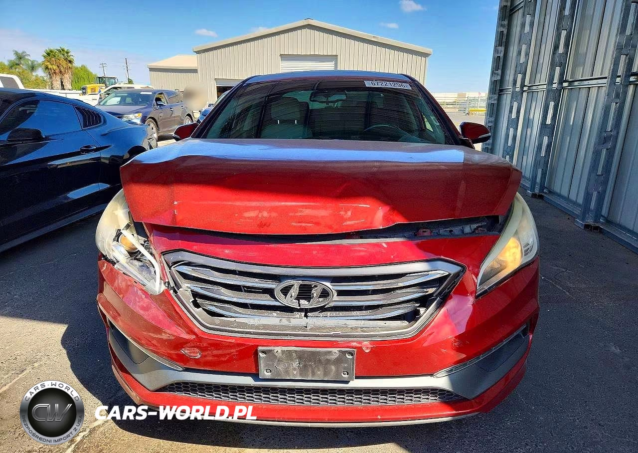 2016 Hyundai Sonata Sport VIN:5NPE34AFXGH434009 - 5