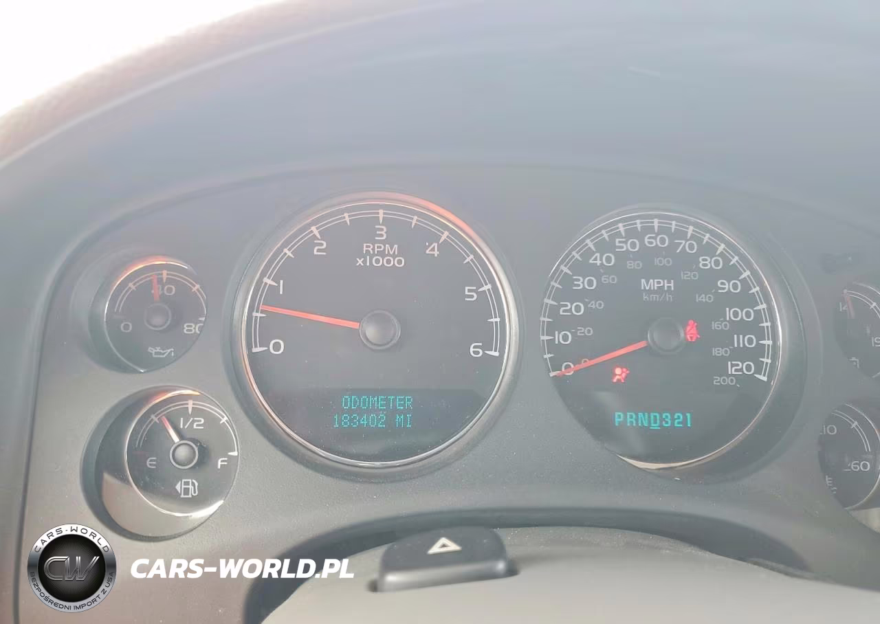 2007 Chevrolet Tahoe K1500 VIN:1GNFK13057J226097 - 9