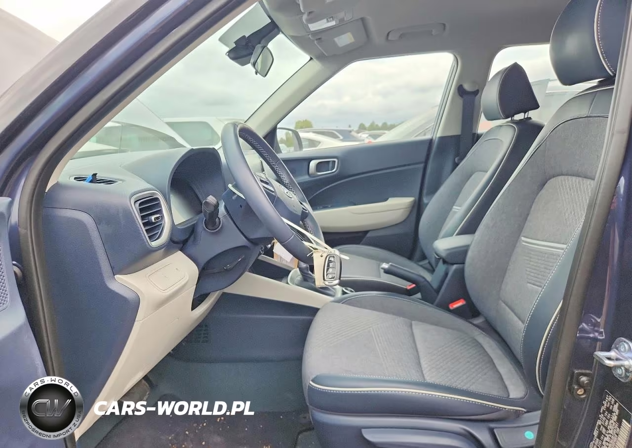 2026 Hyundai Venue Sel VIN:KMHRC8A38TU467441 - 7