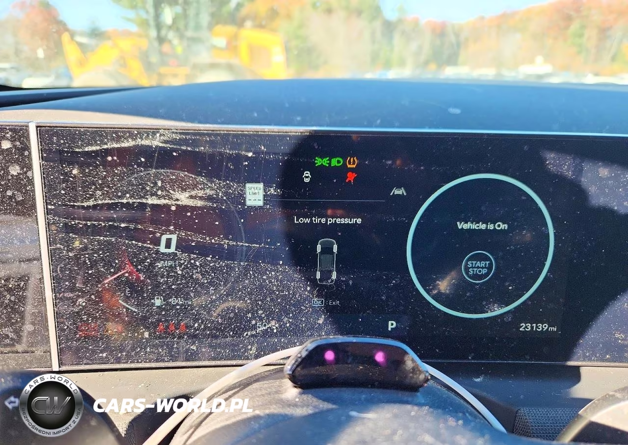 2025 Hyundai Santa Cruz Limited VIN:5NTJEDDF1SH138102 - 9