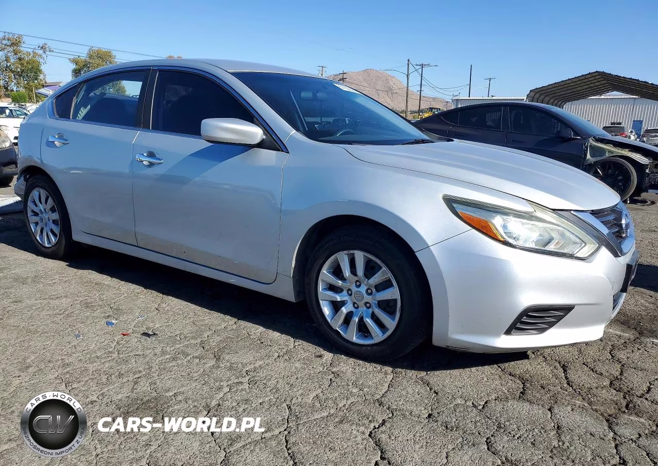 2016 Nissan Altima 2.5 S VIN:1N4AL3AP7GC255560 - 4