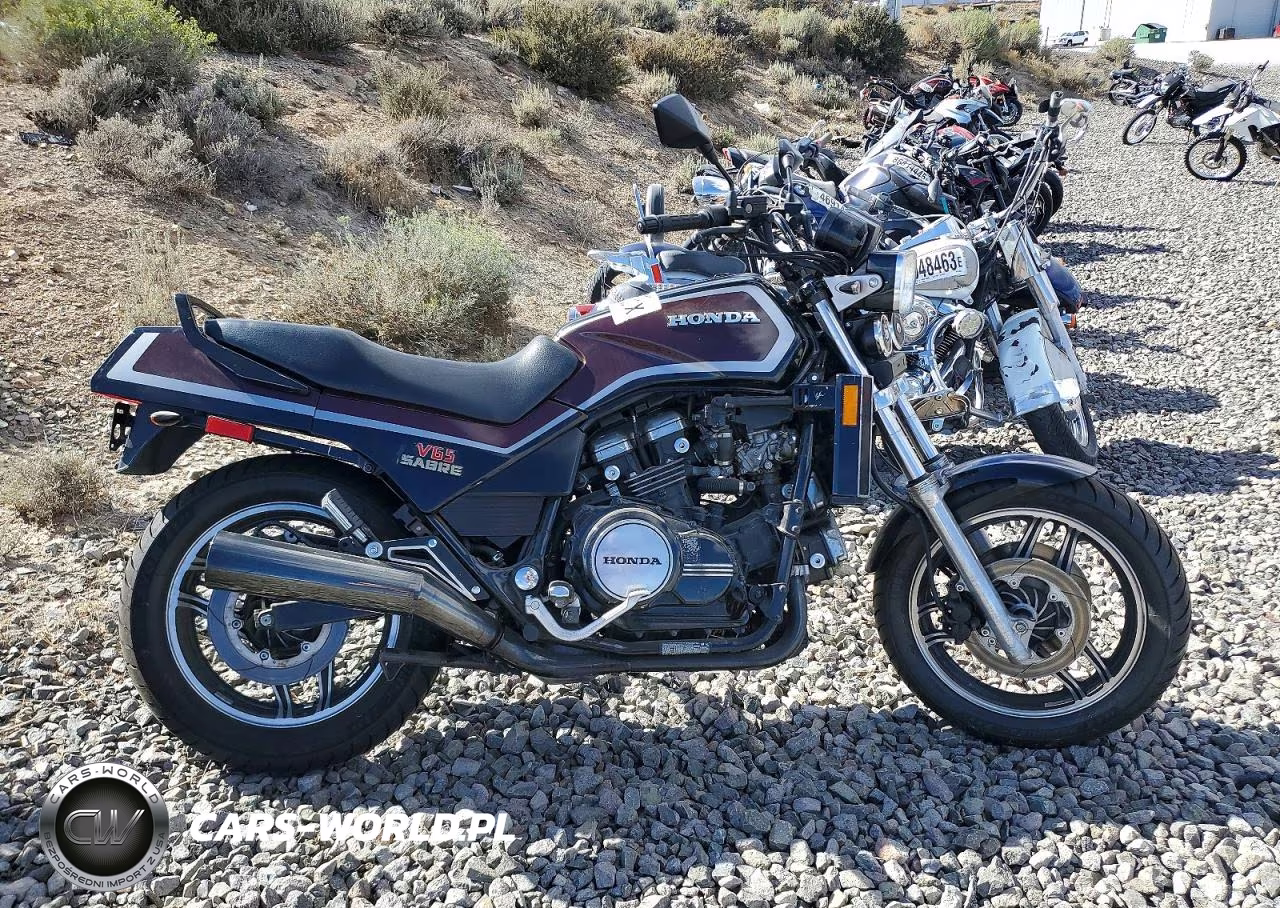 1984 Honda Vf1100 S – zdjęcie 1 z 8