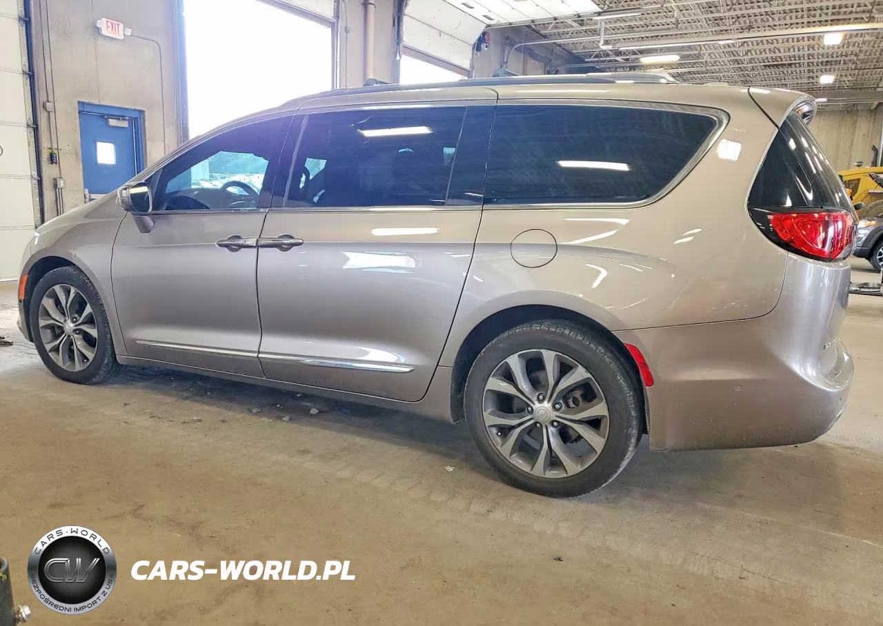 2017 Chrysler Pacifica Limited VIN:2C4RC1GG2HR727536 - 2