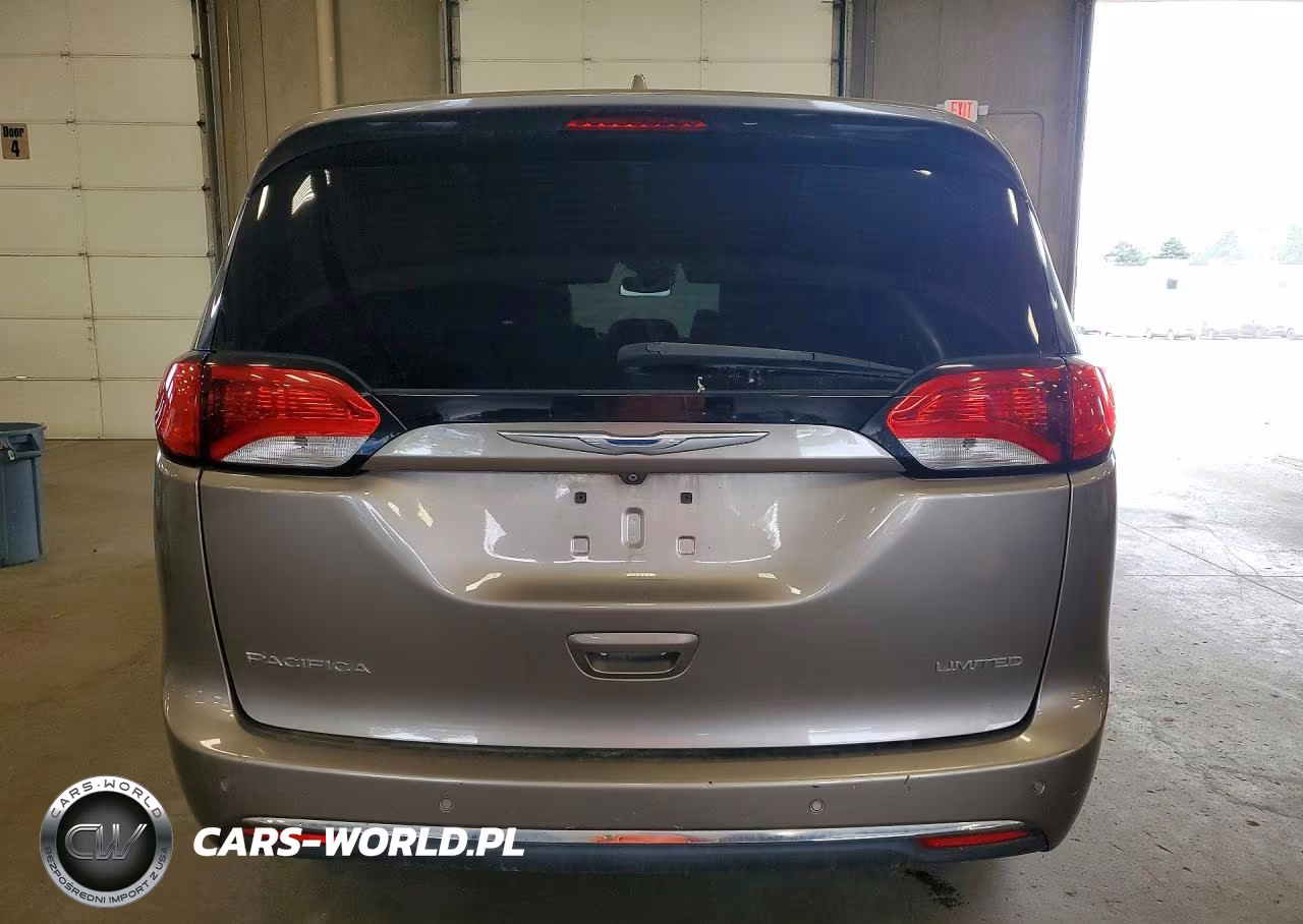2017 Chrysler Pacifica Limited VIN:2C4RC1GG2HR727536 - 6
