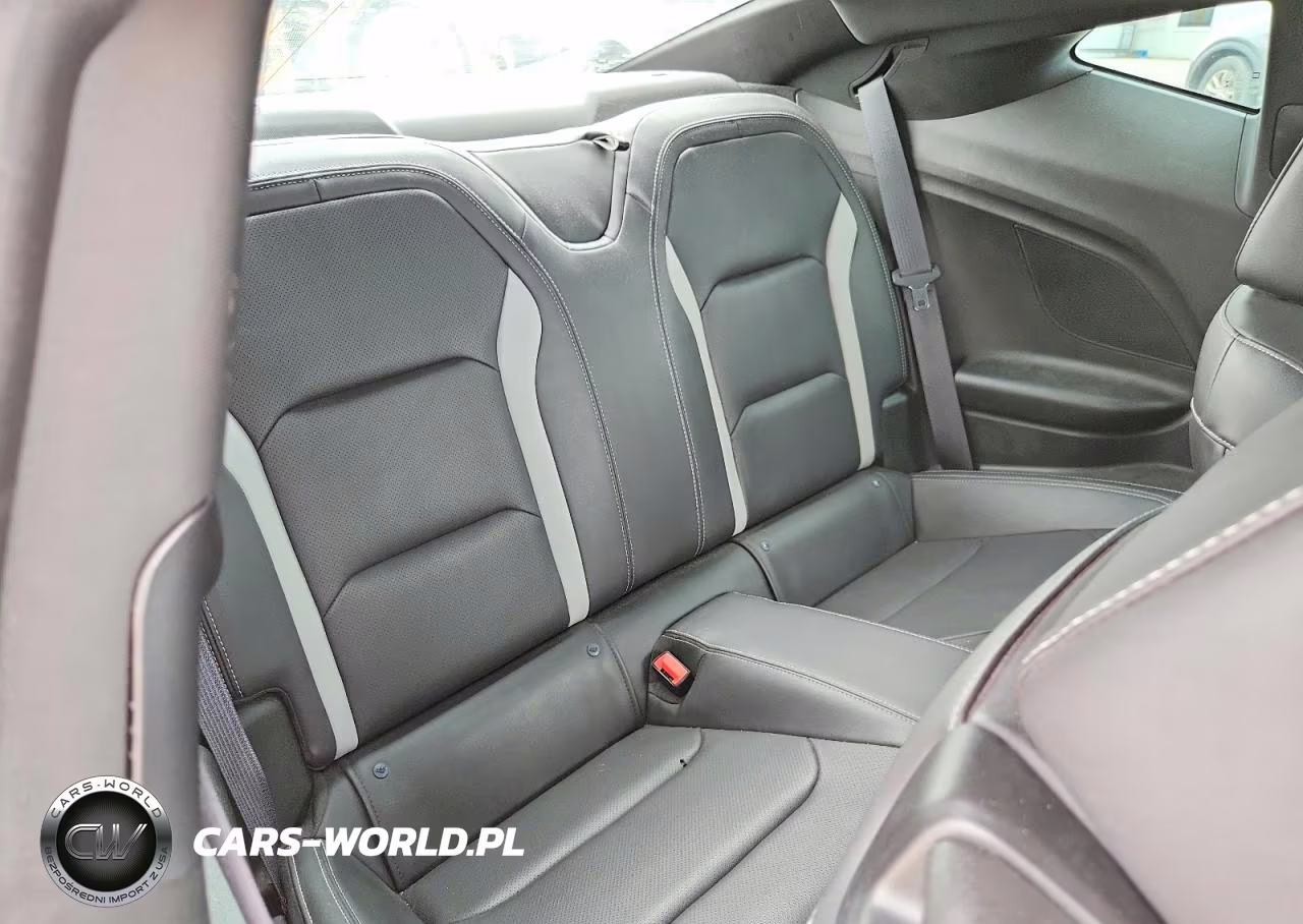 2018 Chevrolet Camaro Lt VIN:1G1FC1RX1J0166822 - 10