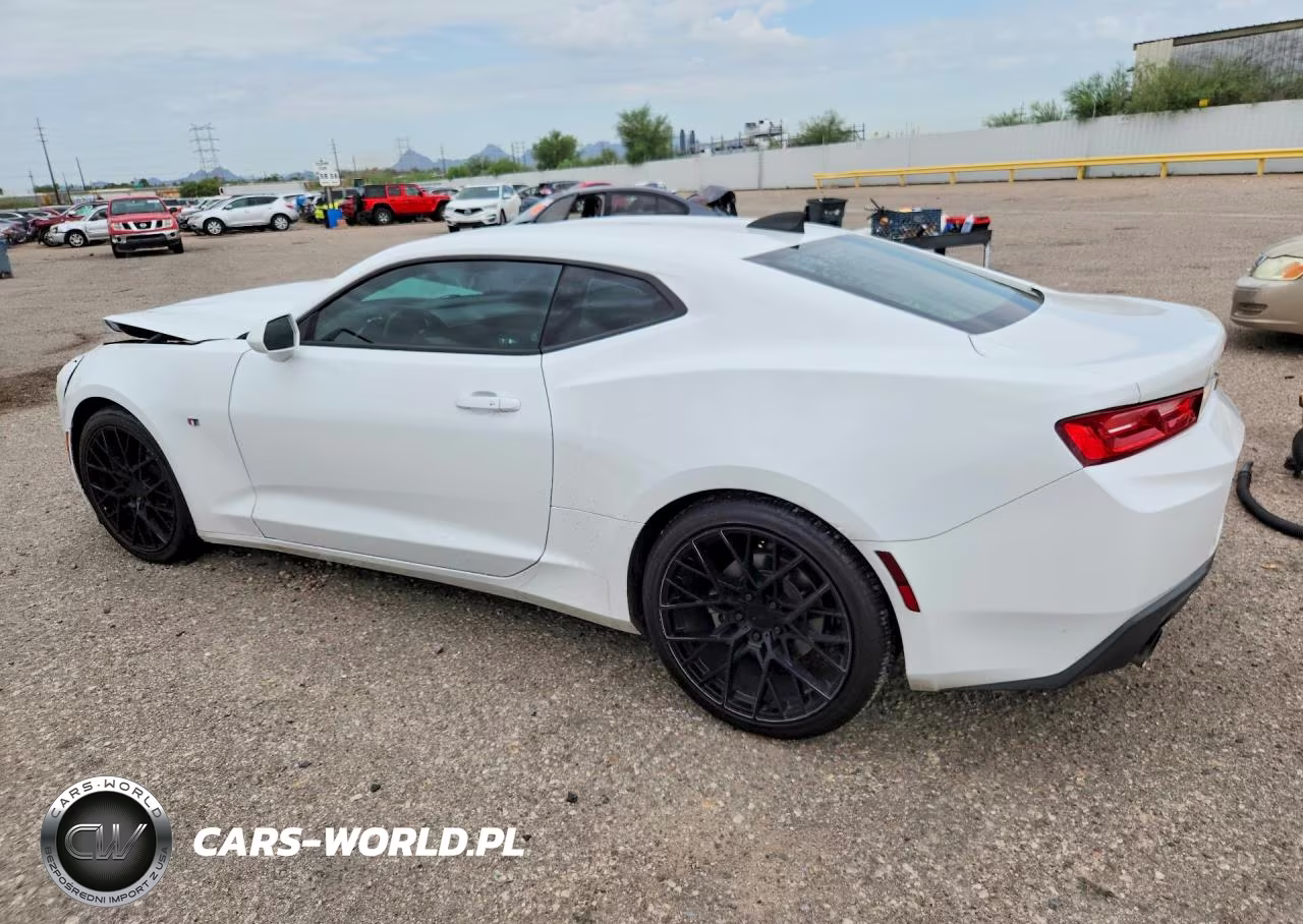 2018 Chevrolet Camaro Lt VIN:1G1FC1RX1J0166822 - 2