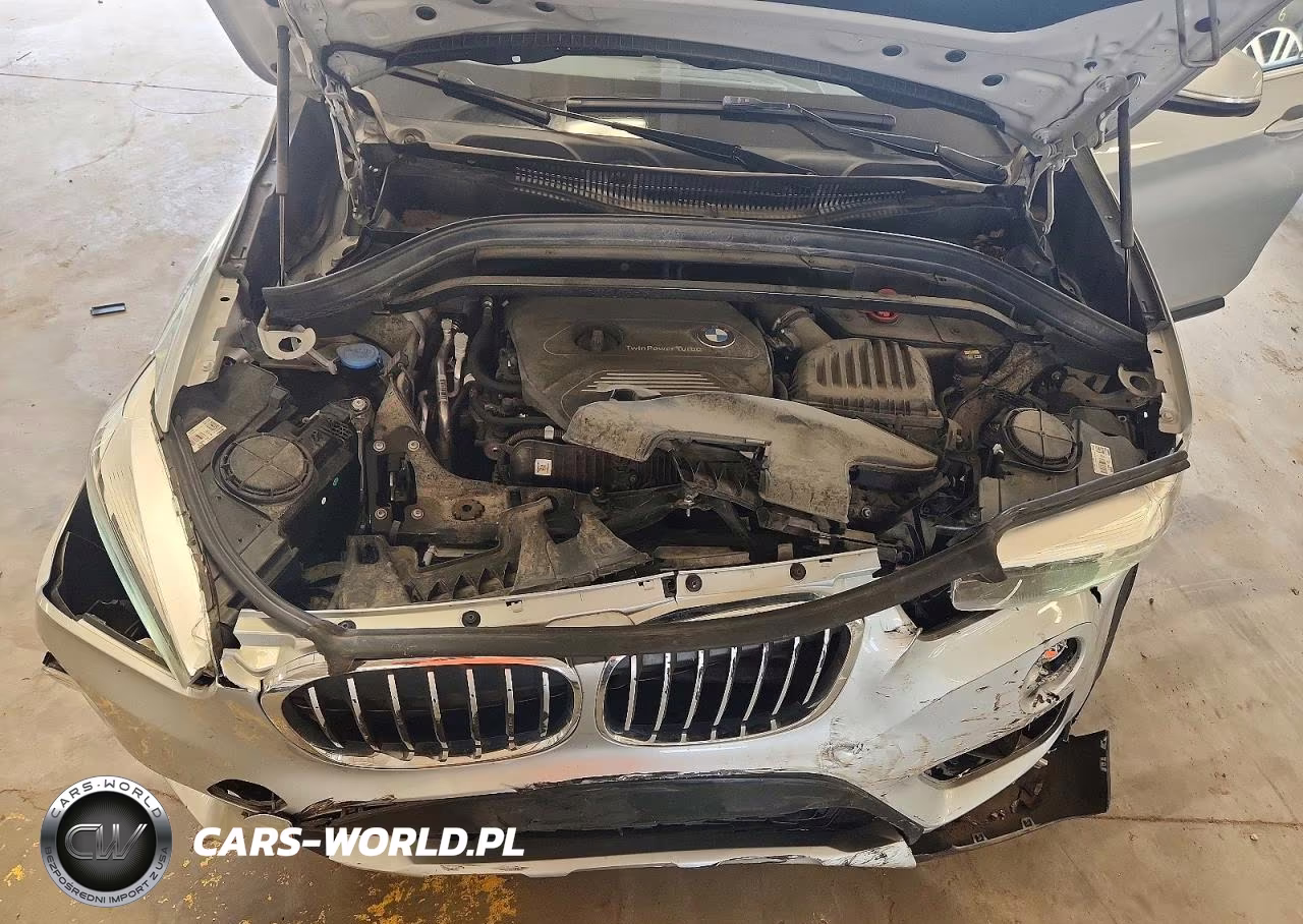 2018 BMW X1 xDrive28I VIN:WBXHT3C34J5L33469 - 12