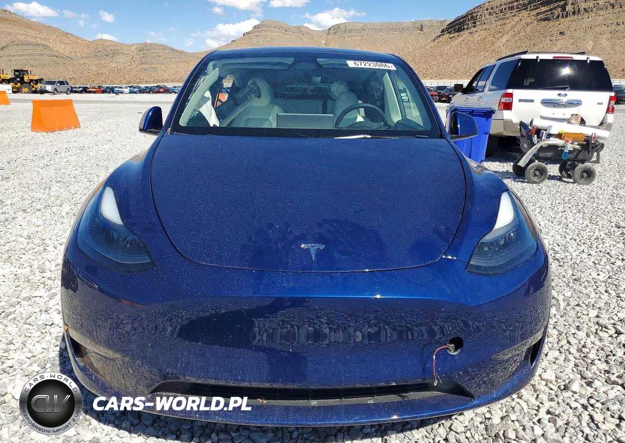2023 Tesla Model Y VIN:7SAYGAEE2PF945068 - 5