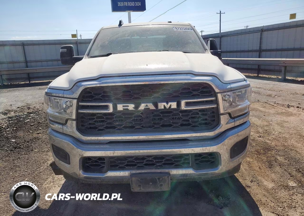 2023 Ram 2500 Tradesman VIN:3C6UR5HJ4PG634264 - 5