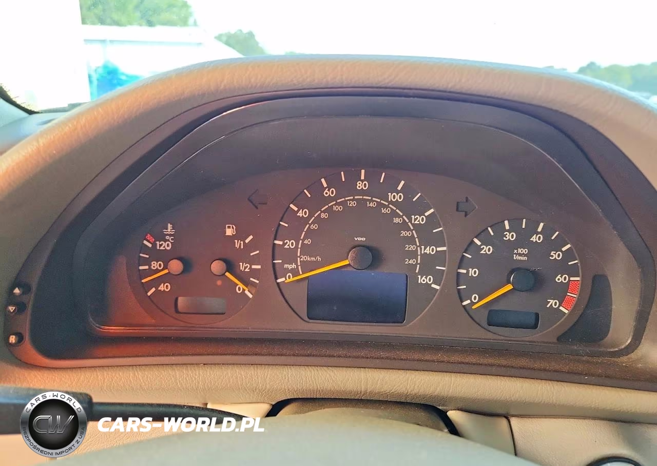 2002 Mercedes-Benz Clk 320 VIN:WDBLK65G22T116266 - 9