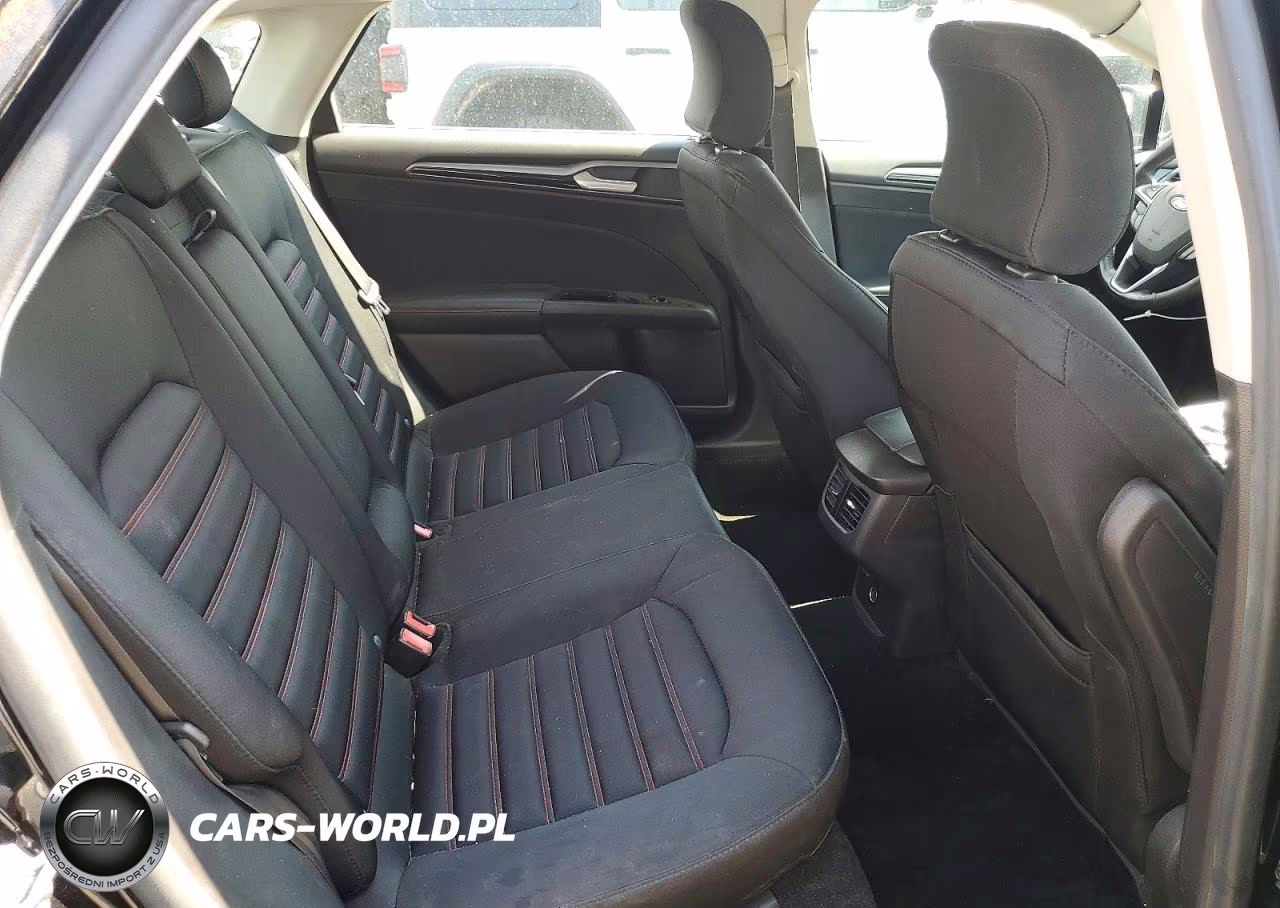 2016 Ford Fusion Se VIN:3FA6P0H77GR300898 - 10