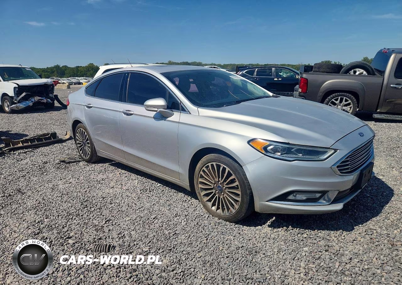 2017 Ford Fusion Titanium VIN:3FA6P0K90HR124711 - 4