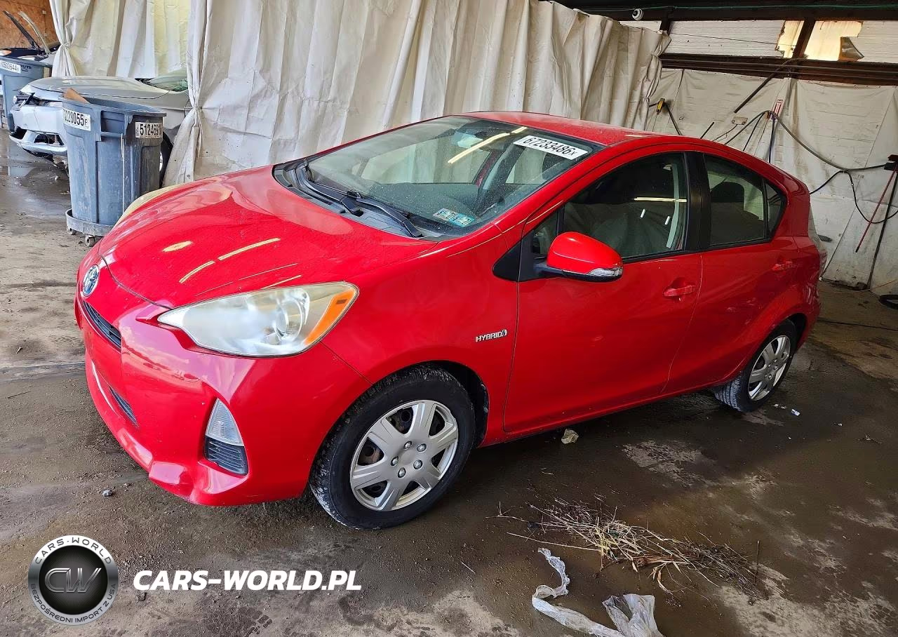 2013 Toyota Prius C Two