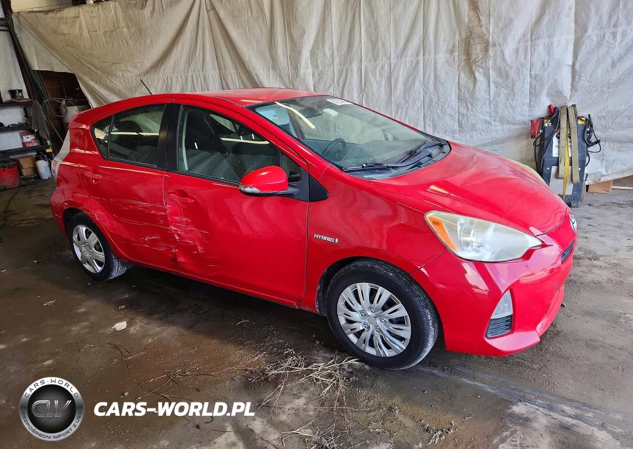 2013 Toyota Prius C Two VIN:JTDKDTB34D1537783 - 4