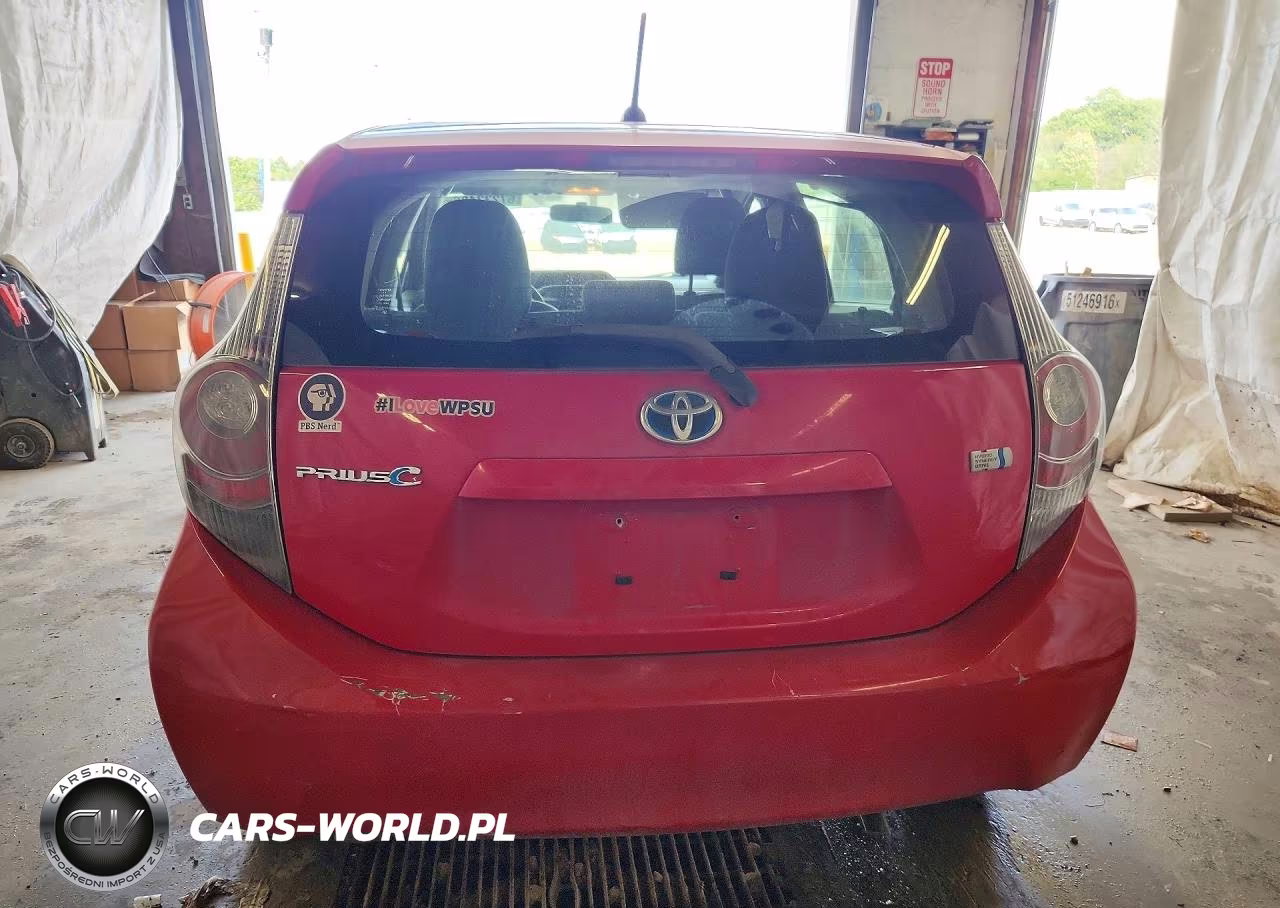 2013 Toyota Prius C Two VIN:JTDKDTB34D1537783 - 6