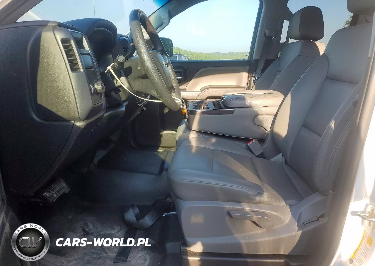 2018 Chevrolet Silverado C1500 VIN:1GCRCNEH6JZ353754 - 7