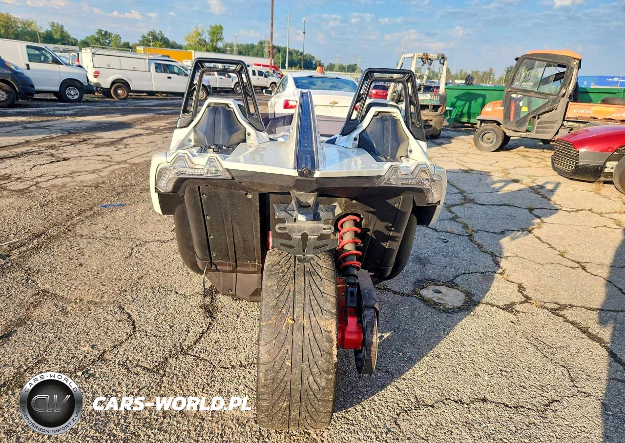 2016 Polaris Slingshot Sl VIN:57XAAPFA1G7113152 - 4