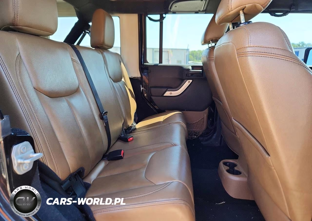 2015 Jeep Wrangler Unlimited Sahara VIN:1C4BJWEG7FL732776 - 10