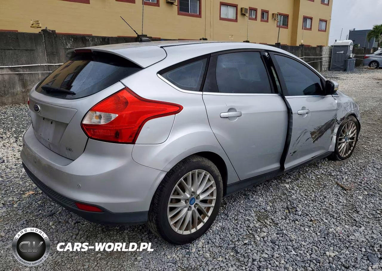 2012 Ford Focus Sel VIN:1FAHP3M22CL160563 - 3