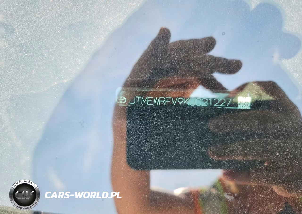 2019 Toyota Rav4 Xse VIN:JTMEWRFV9KJ021227 - 13