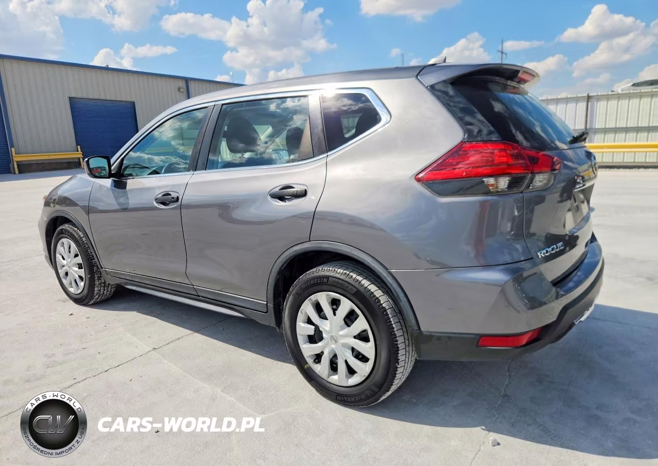 2017 Nissan Rogue S VIN:KNMAT2MT4HP569092 - 2